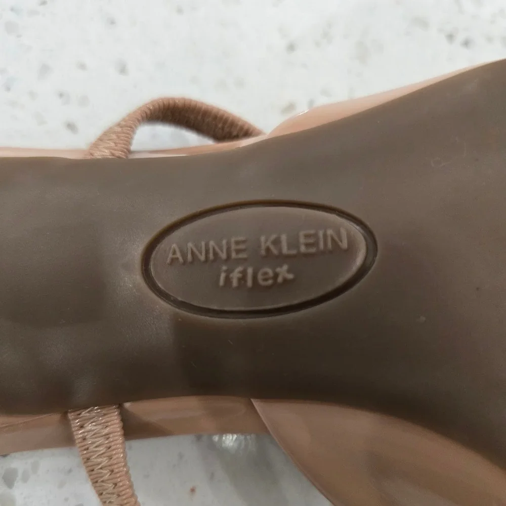 Anne Klein iFlex Nude Patent Pointed Toe Kitten Heel Mules Womens Size 8.5 - Picture 10 of 11